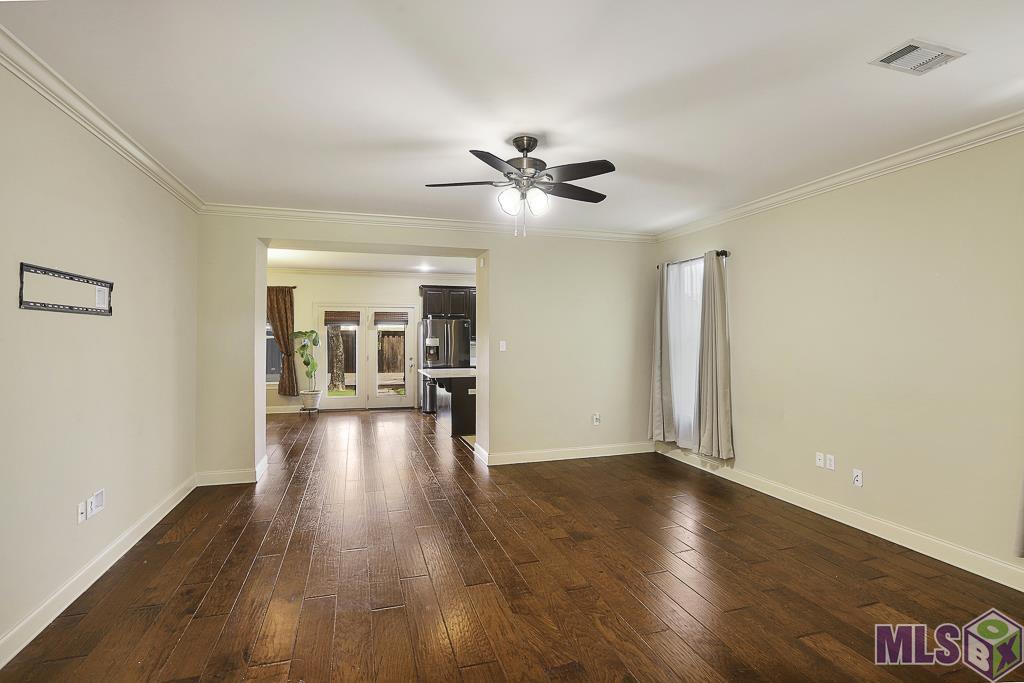 36420 Callaway Avenue Geismar, LA 70734 - Photo 4 of 33