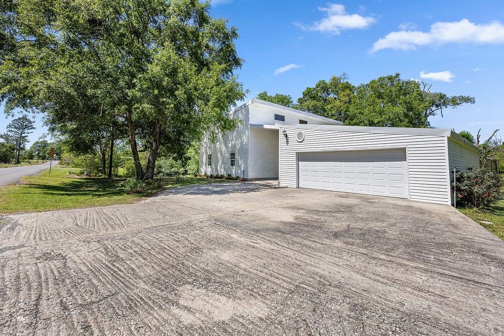 124 Peggy Road Dequincy, LA 70633 - Photo 3 of 44