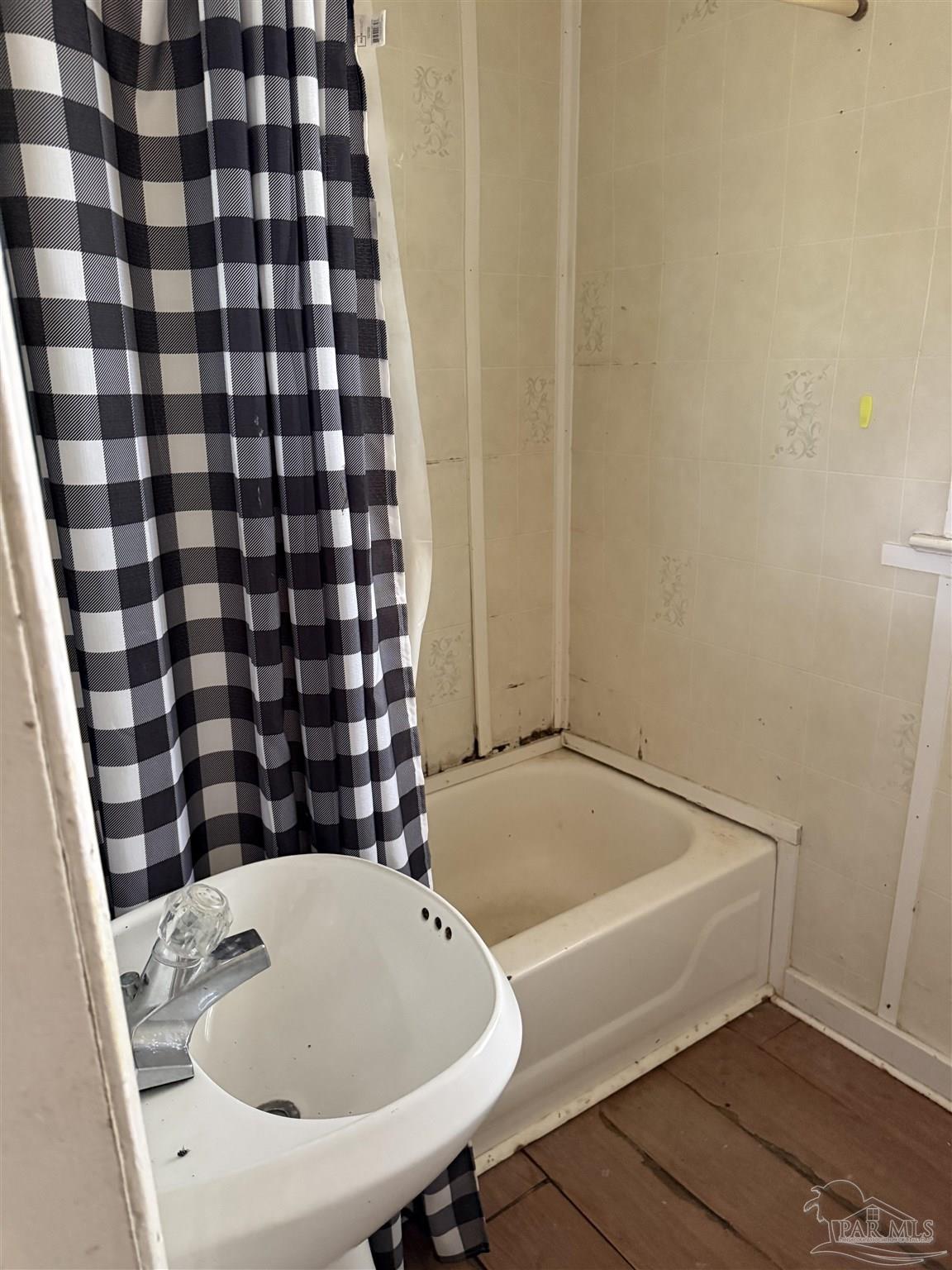 413 Frisco Road Pensacola, FL 32507 - Photo 18 of 25