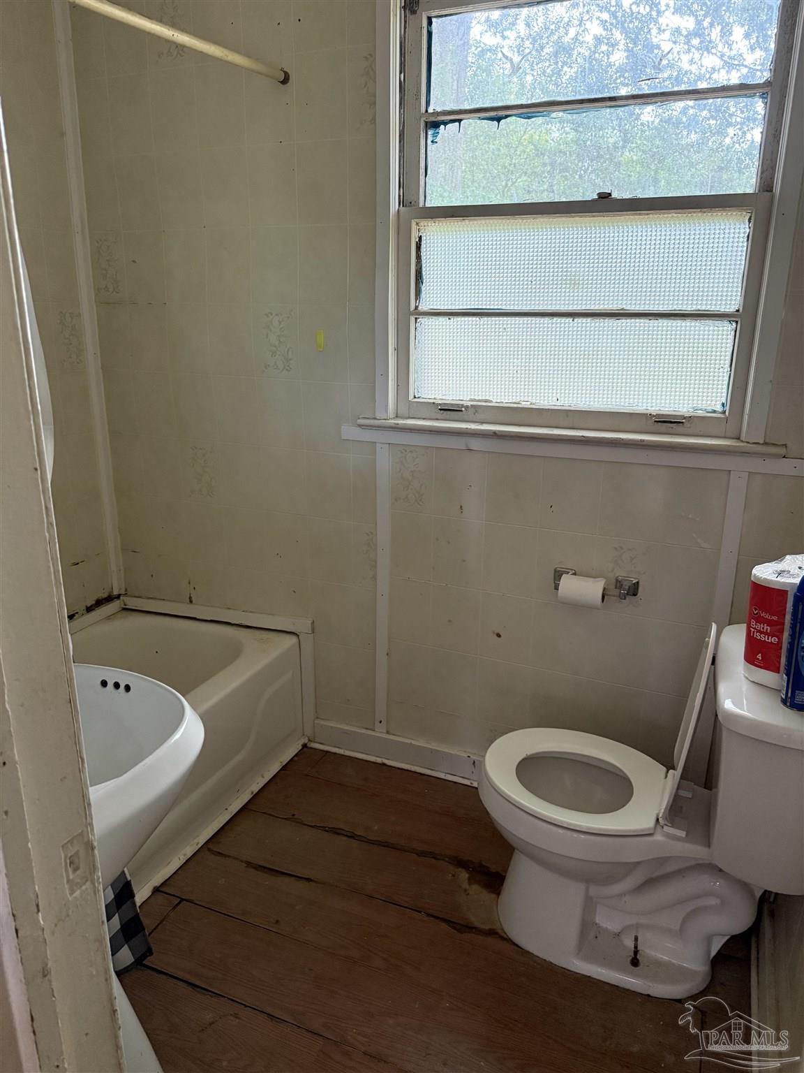 413 Frisco Road Pensacola, FL 32507 - Photo 19 of 25