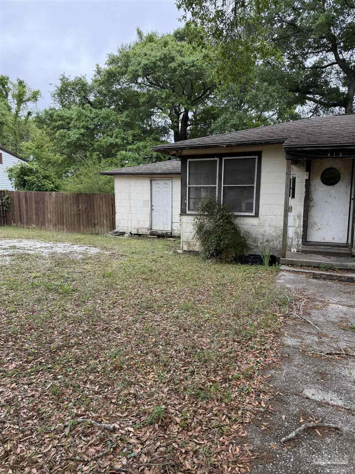 413 Frisco Road Pensacola, FL 32507 - Photo 2 of 25