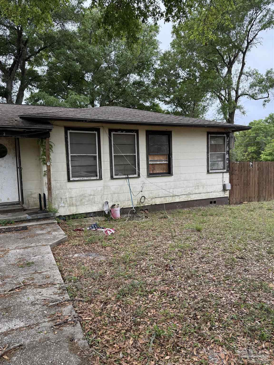 413 Frisco Road Pensacola, FL 32507 - Photo 3 of 25