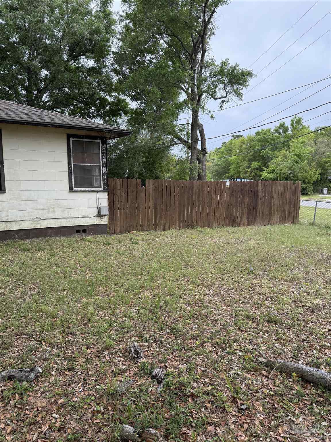 413 Frisco Road Pensacola, FL 32507 - Photo 5 of 25