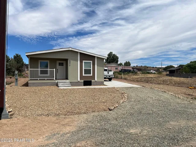 $1,900 | 25317 North Lakeside Drive, Paulden, AZ 86334