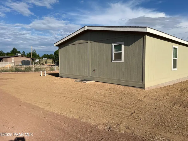 $1,900 | 25317 North Lakeside Drive, Paulden, AZ 86334