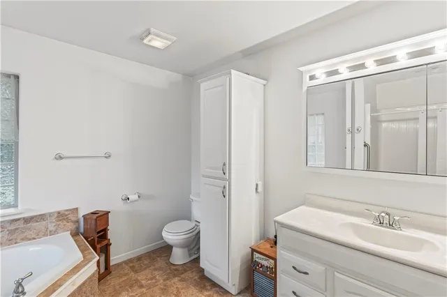 $825,000 | 23158 Highway T N/a Warsaw Mo 65355 N/a, Warsaw, MO 65355