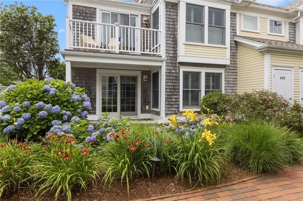 $925,000 | 20 Narragansett Avenue, Unit 604, Narragansett, RI 02882