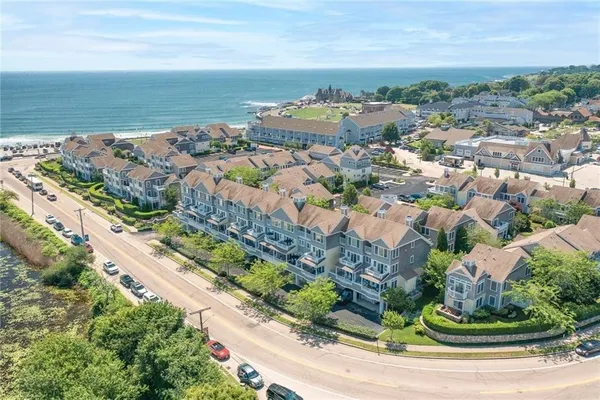 $925,000 | 20 Narragansett Avenue, Unit 604, Narragansett, RI 02882