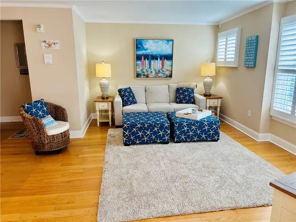 $925,000 | 20 Narragansett Avenue, Unit 604, Narragansett, RI 02882