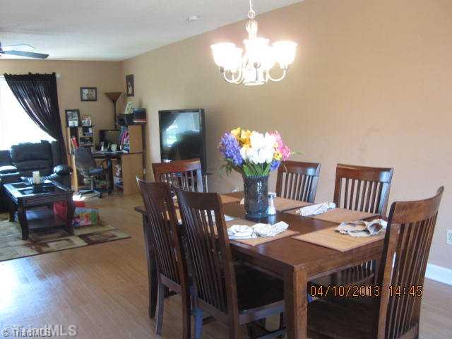 191 Buckingham Road Pinnacle, NC 27043 - Photo 6 of 10 Dining Room.