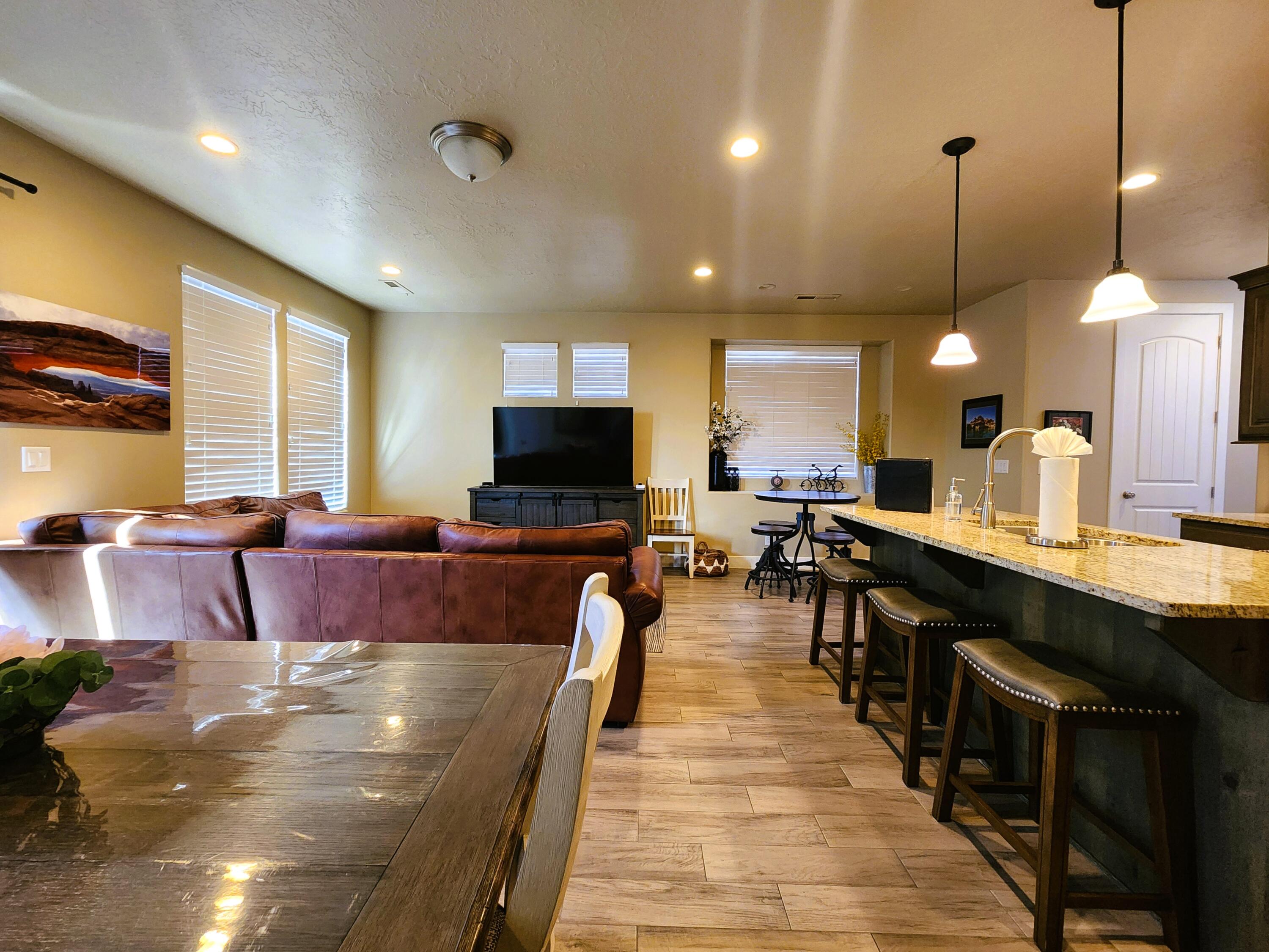 4967 Escapes Drive St. George, UT 84770 - Photo 21 of 47 Great Room