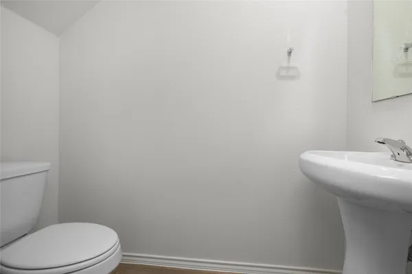 $1,845 | 206 Jackson Drive, Lockhart, TX 78644