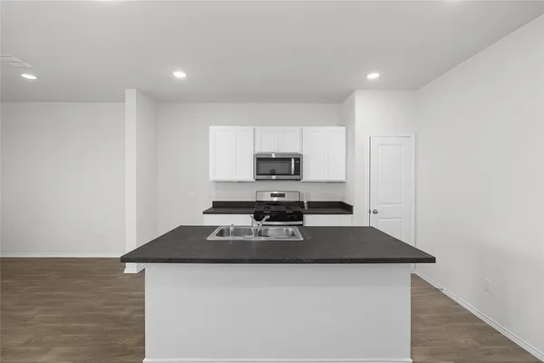 $1,845 | 206 Jackson Drive, Lockhart, TX 78644