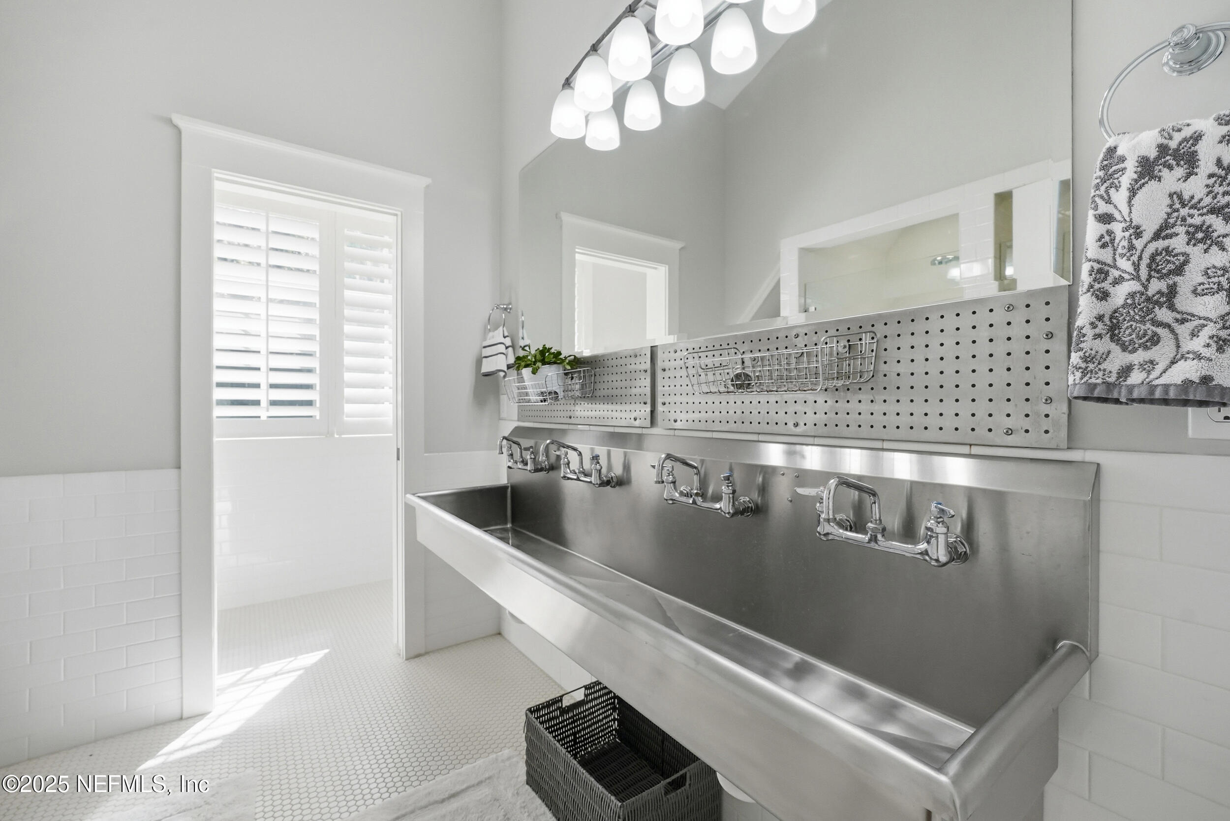 4745 Palm Valley Road Ponte Vedra Beach, FL 32082 - Photo 64 of 104 Upstairs bath