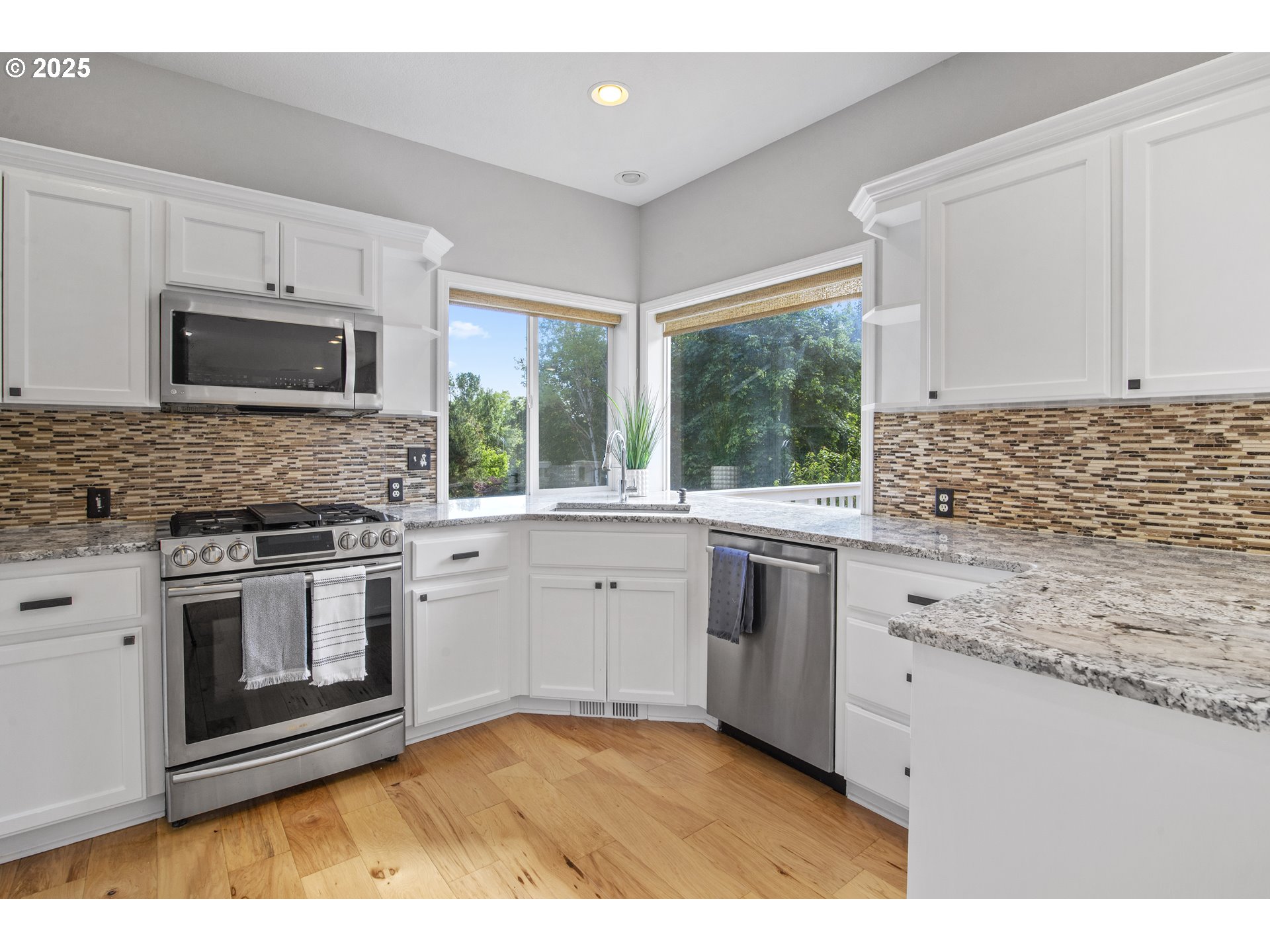 3546 Northwest Pacific Rim Drive Camas, WA 98607 - Photo 17 of 48 Gallery Image 17