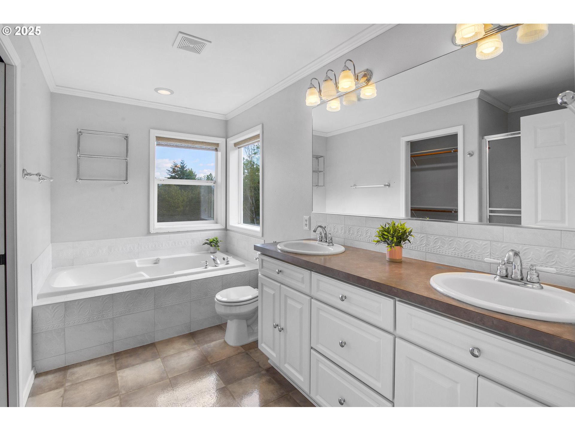 3546 Northwest Pacific Rim Drive Camas, WA 98607 - Photo 25 of 48 Gallery Image 25