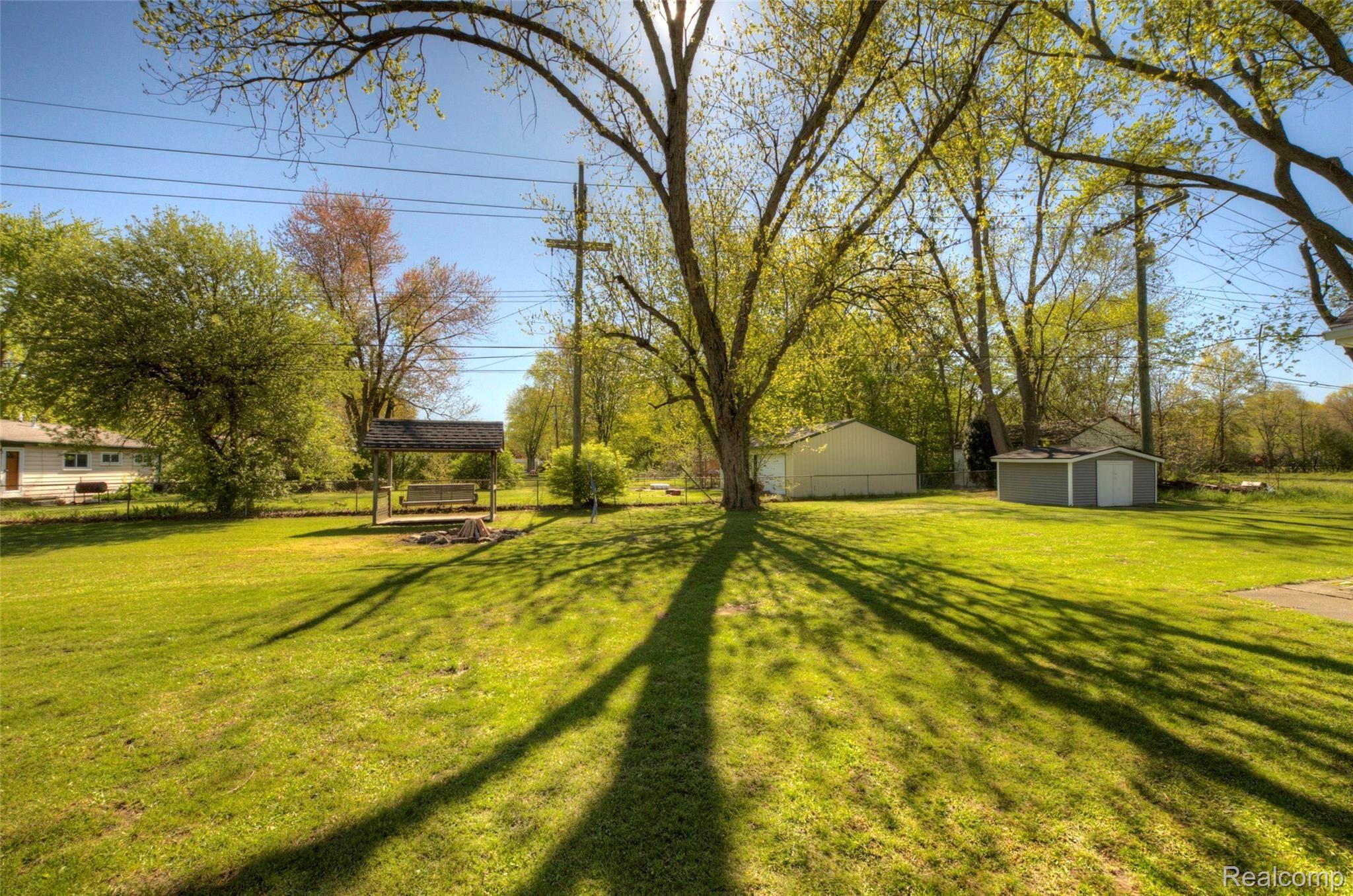 18017 Sumpter Road Belleville, MI 48111 - Photo 34 of 46 4H8A6591_2_3.jpg