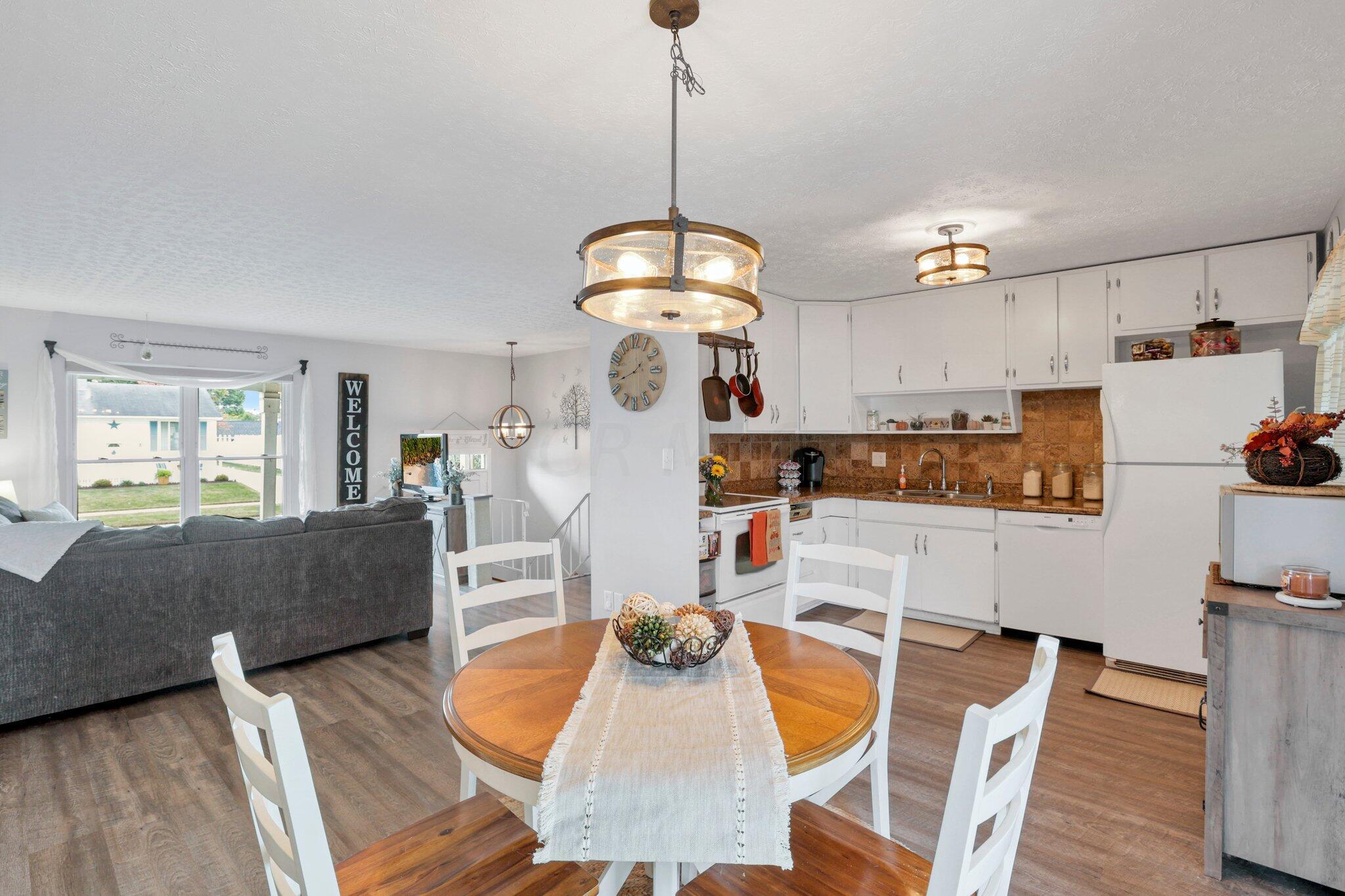 5213 Fairlane Road Columbus, OH 43207 - Photo 11 of 39 View of Eat-In Space & Kitchen