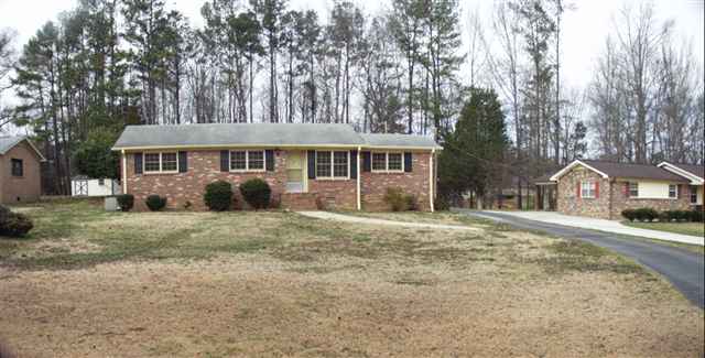 103 Montclair Road Mauldin, SC 29662 - Photo 3 of 17 Gallery Image 3