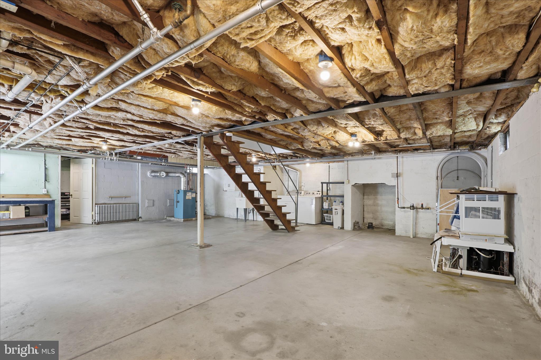 169 School House Road Lancaster, PA 17603 - Photo 27 of 39 a view of a empty room with a garage