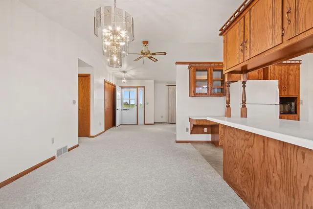 $334,900 | 230 South County Line Road, De Pere, WI 54115