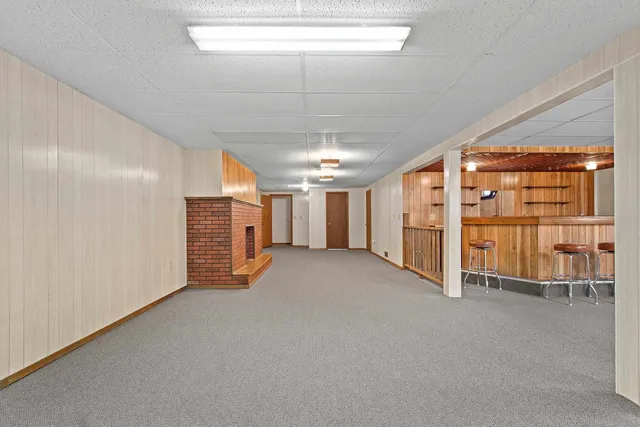 $334,900 | 230 South County Line Road, De Pere, WI 54115