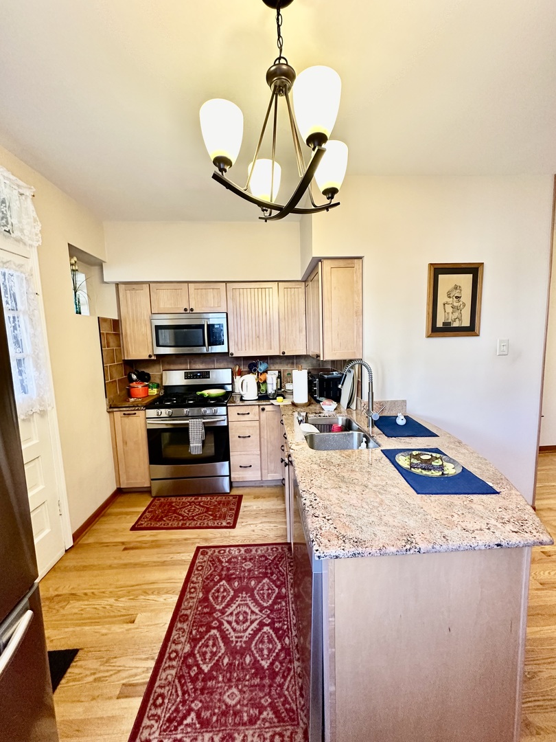 4251 North Marmora Avenue Chicago, IL 60634 - Photo 16 of 24 Gallery Image 16
