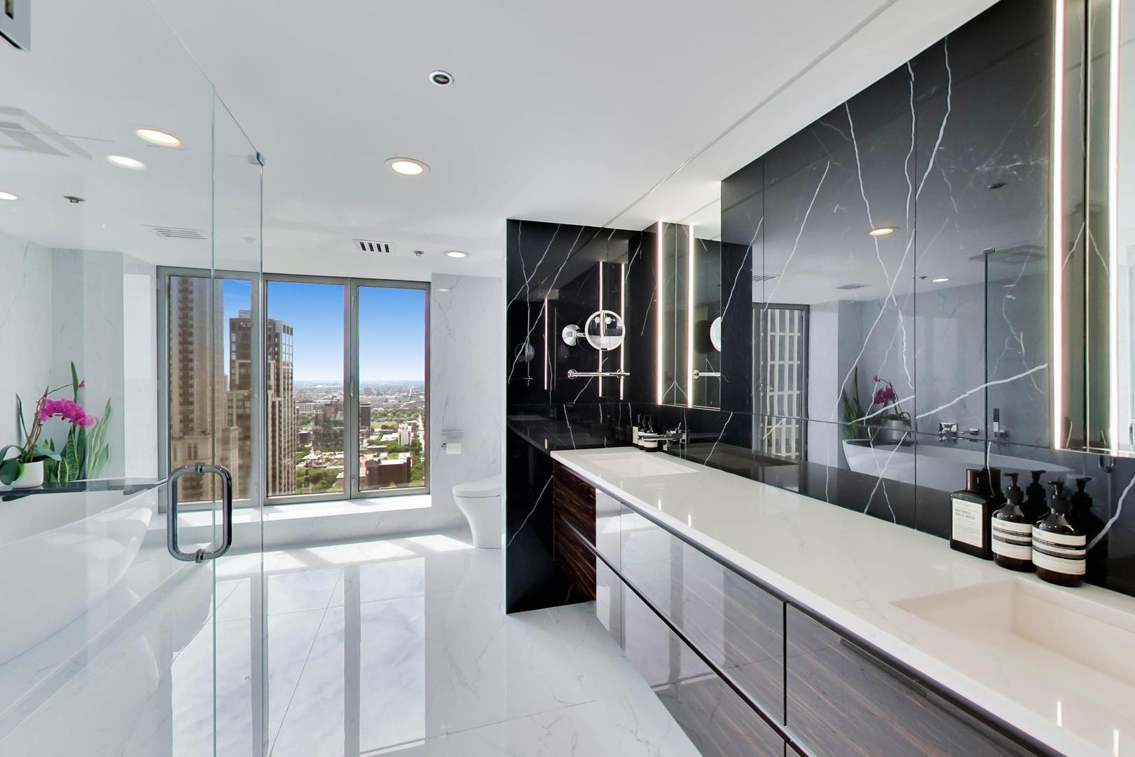 950 North Michigan Avenue, Unit 3103 Chicago, IL 60611 - Photo 28 of 68