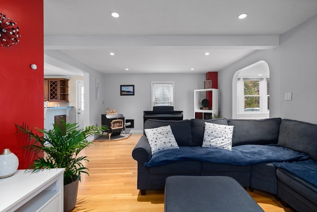 14 Porter Road North Reading, MA 01864 - Photo 10 of 41 Gallery Image 10