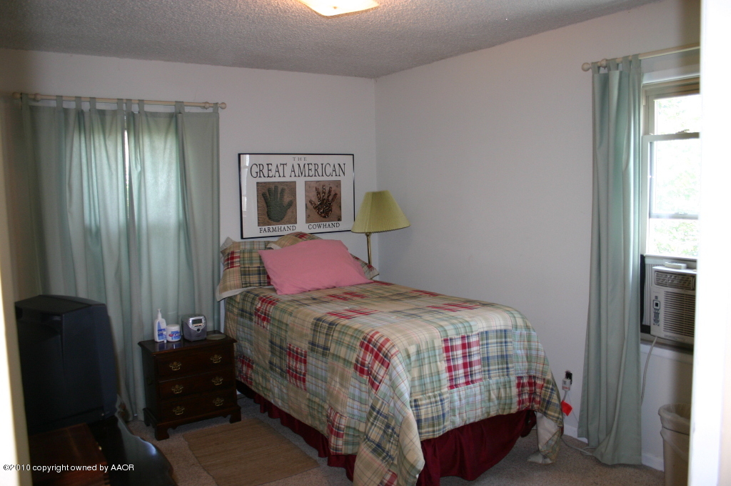 4805 Bowie Street Amarillo, TX 79110 - Photo 11 of 22 Bedroom 2