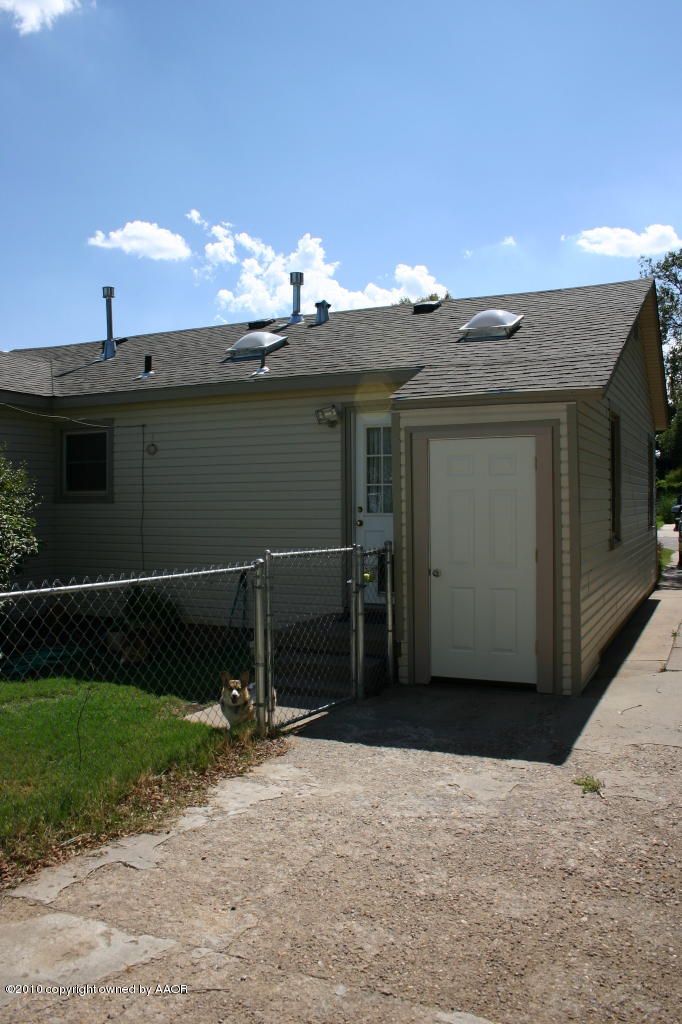 4805 Bowie Street Amarillo, TX 79110 - Photo 13 of 22 Storage