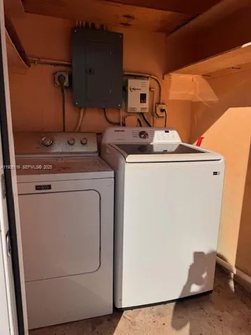 $2,000 | 2530 Northeast 182nd Street, Unit 2530, North Miami Beach, FL 33160