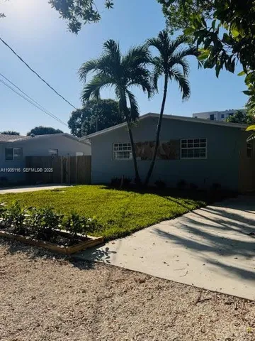$2,000 | 2530 Northeast 182nd Street, Unit 2530, North Miami Beach, FL 33160