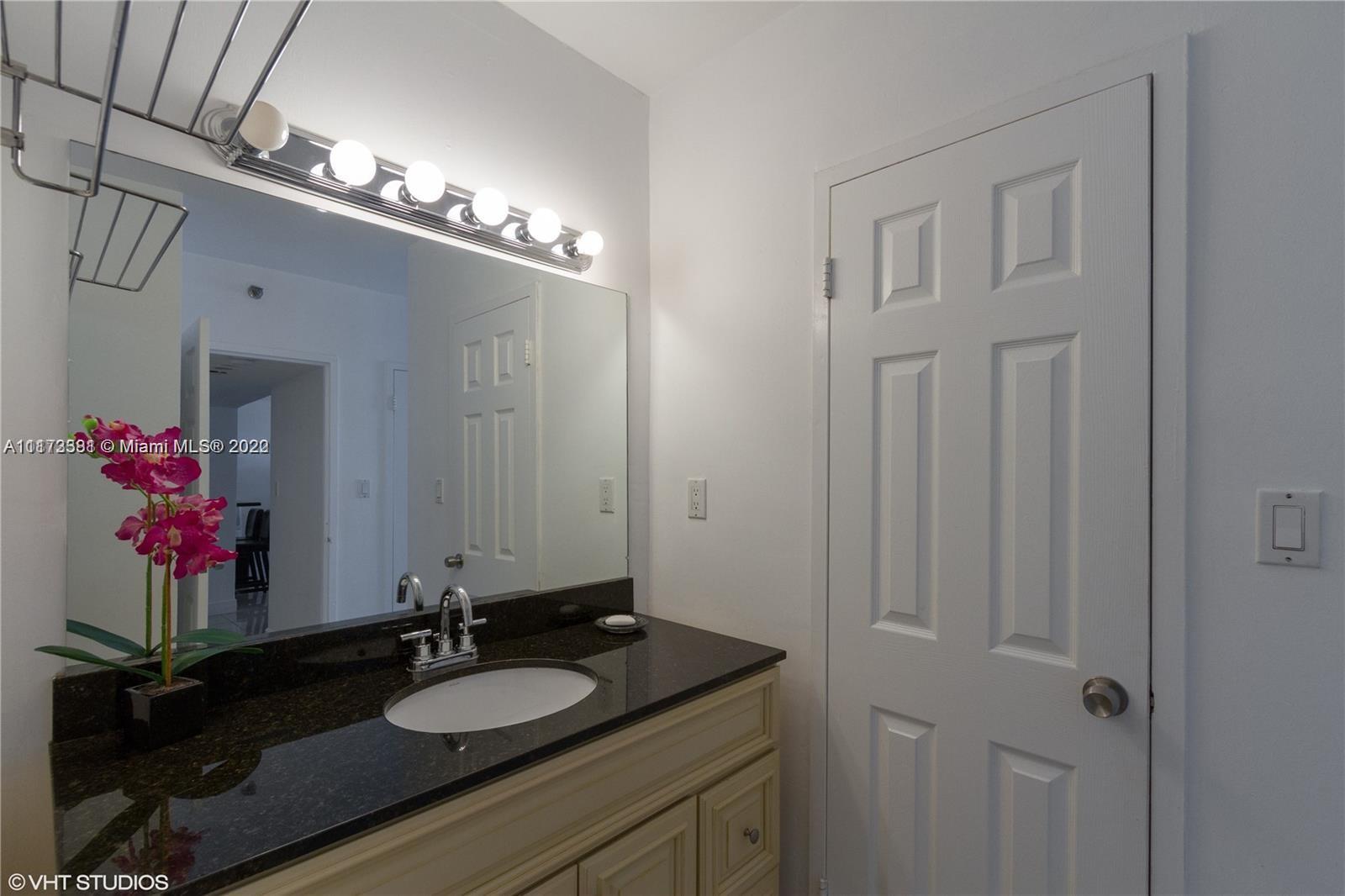 100 Lincoln Road, Unit 708 Miami Beach, FL 33139 - Photo 14 of 32 Gallery Image 14