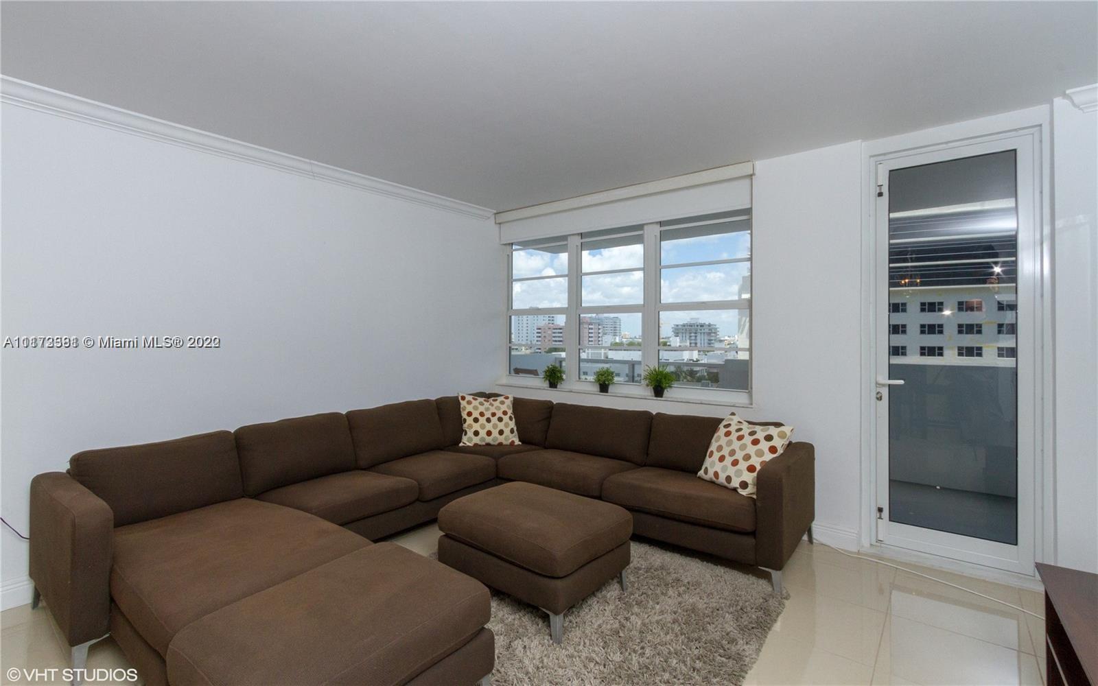 100 Lincoln Road, Unit 708 Miami Beach, FL 33139 - Photo 3 of 32 Gallery Image 3