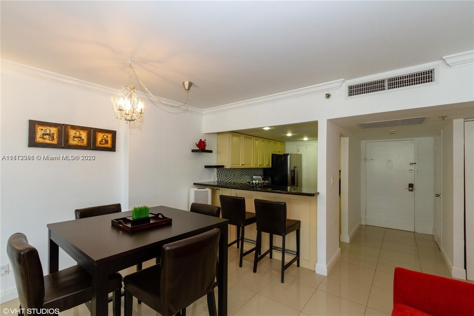 100 Lincoln Road, Unit 708 Miami Beach, FL 33139 - Photo 5 of 32 Gallery Image 5