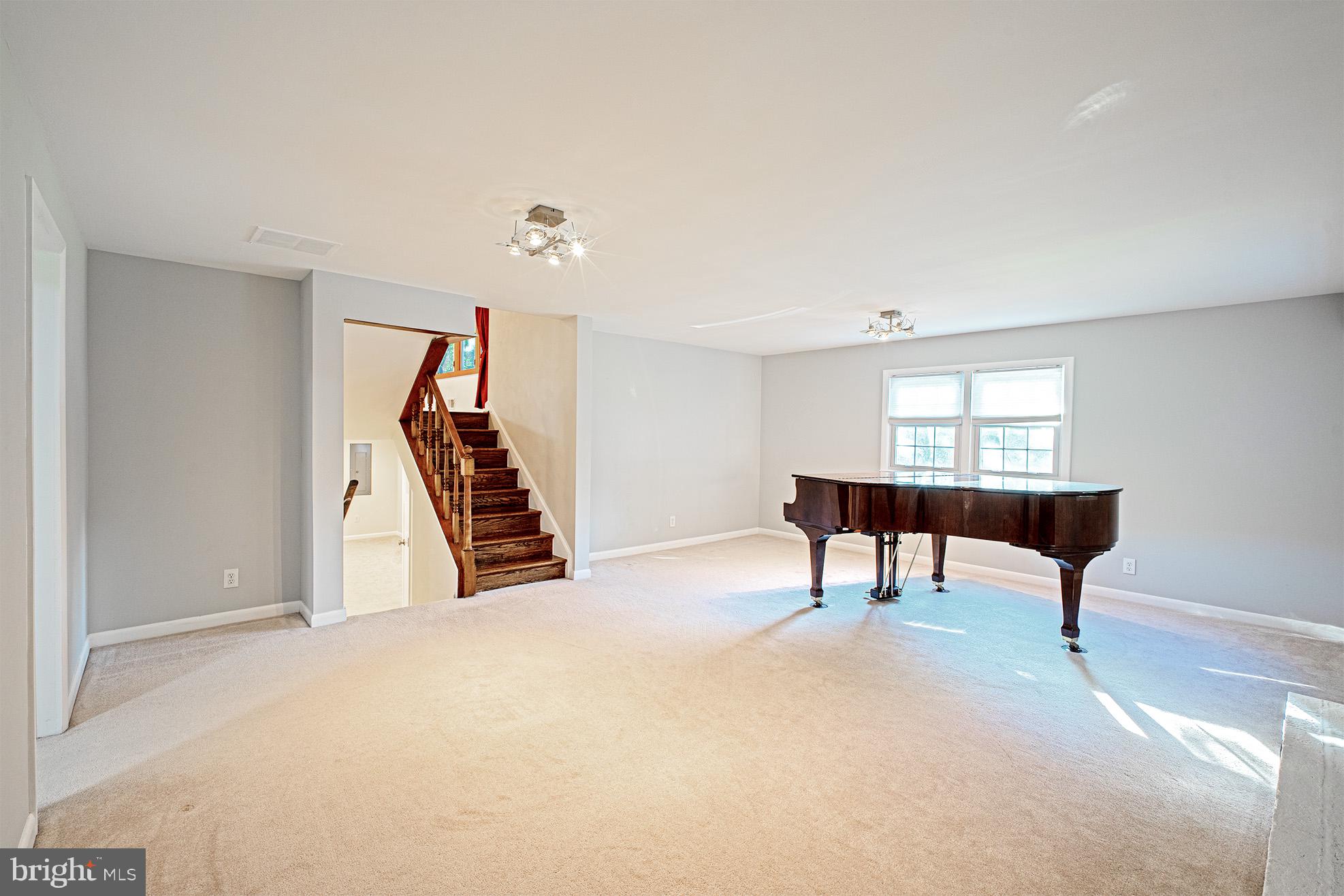 7112 Sea Cliff Road McLean, VA 22101 - Photo 25 of 34