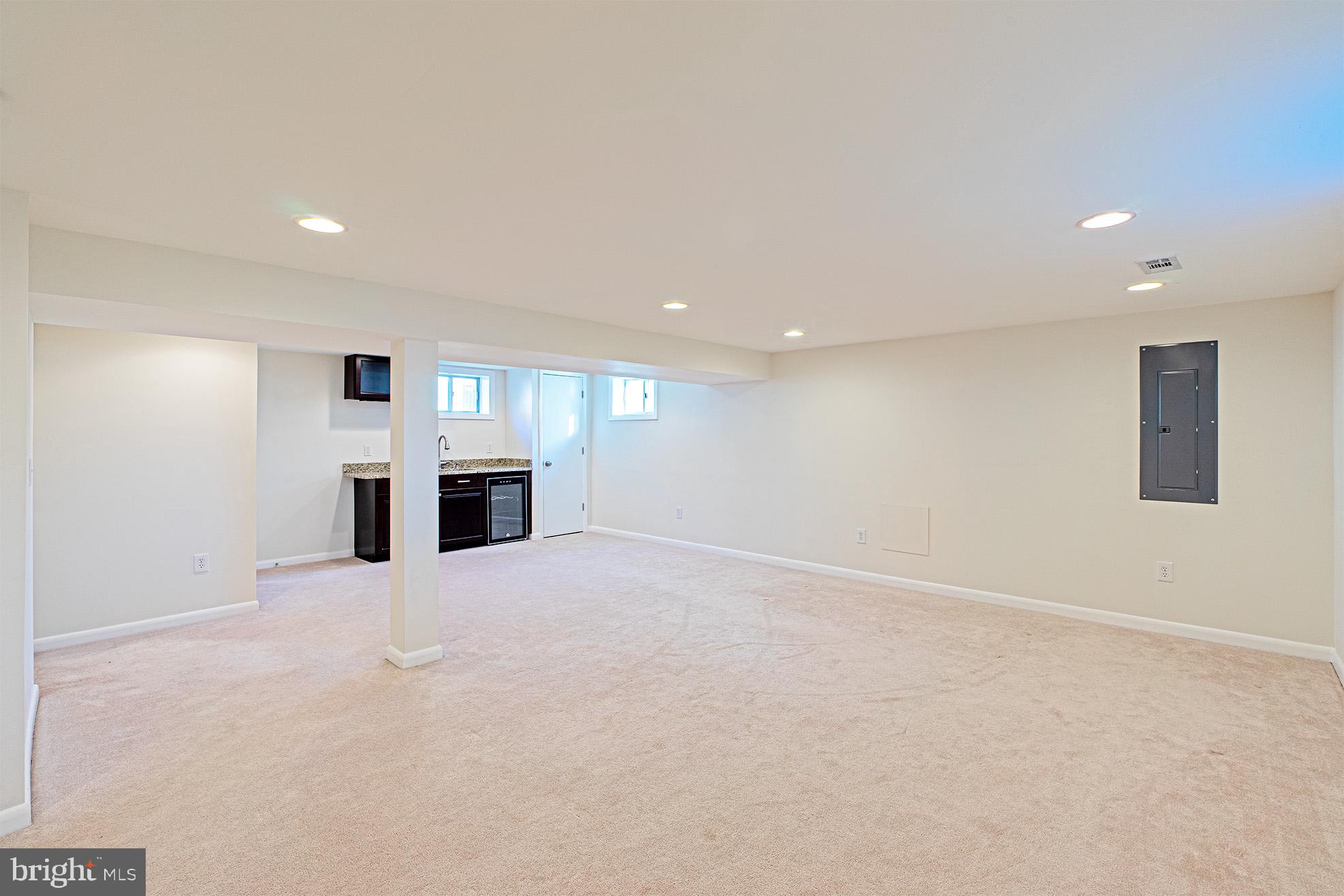 7112 Sea Cliff Road McLean, VA 22101 - Photo 28 of 34