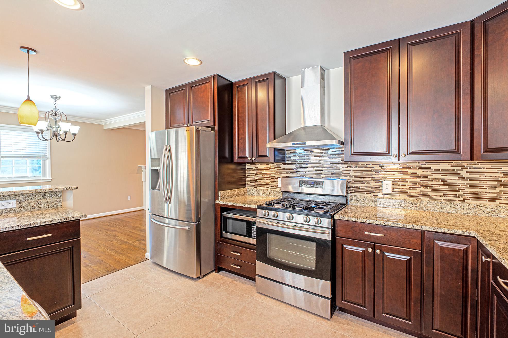 7112 Sea Cliff Road McLean, VA 22101 - Photo 8 of 34