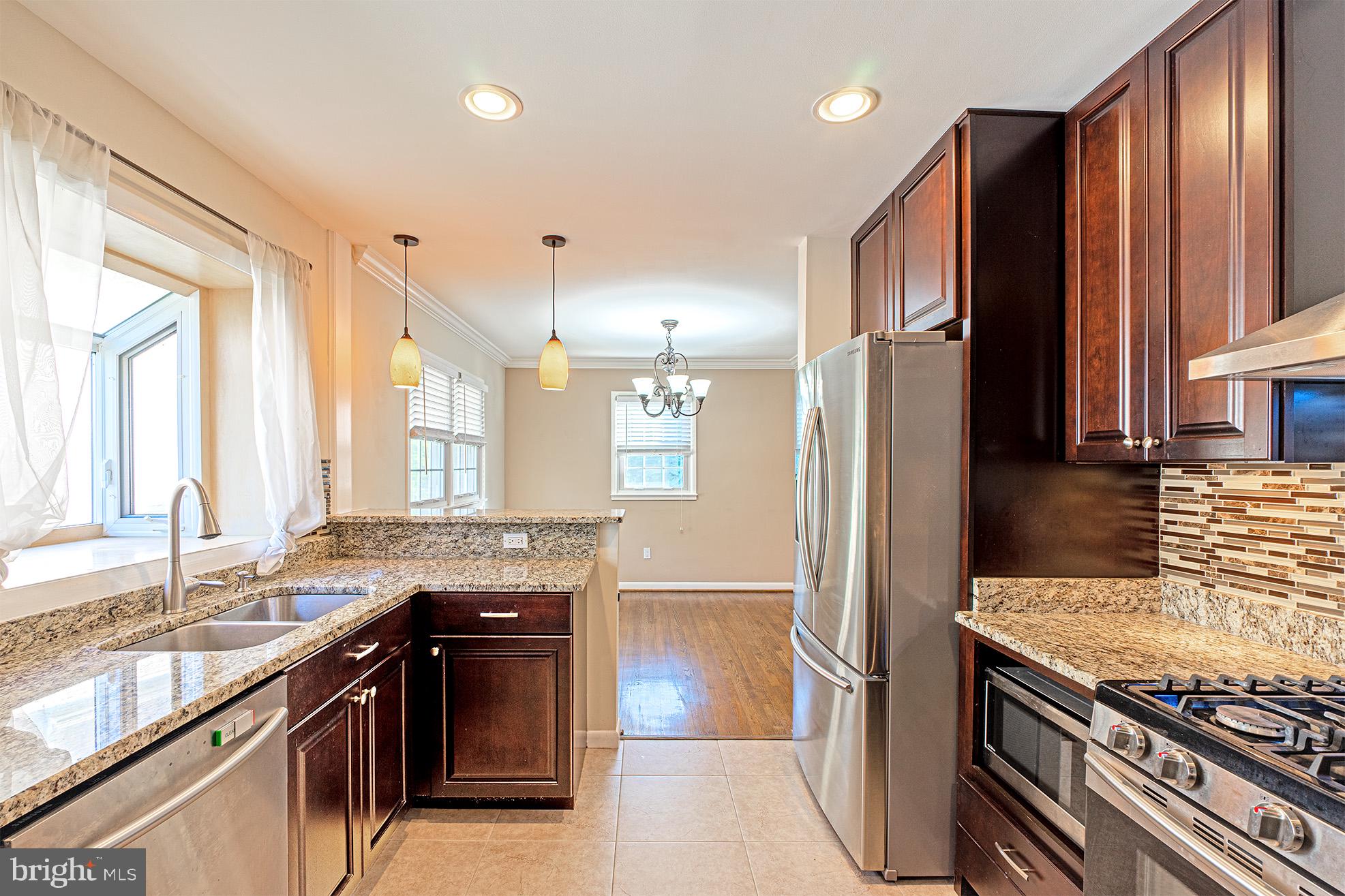 7112 Sea Cliff Road McLean, VA 22101 - Photo 10 of 34