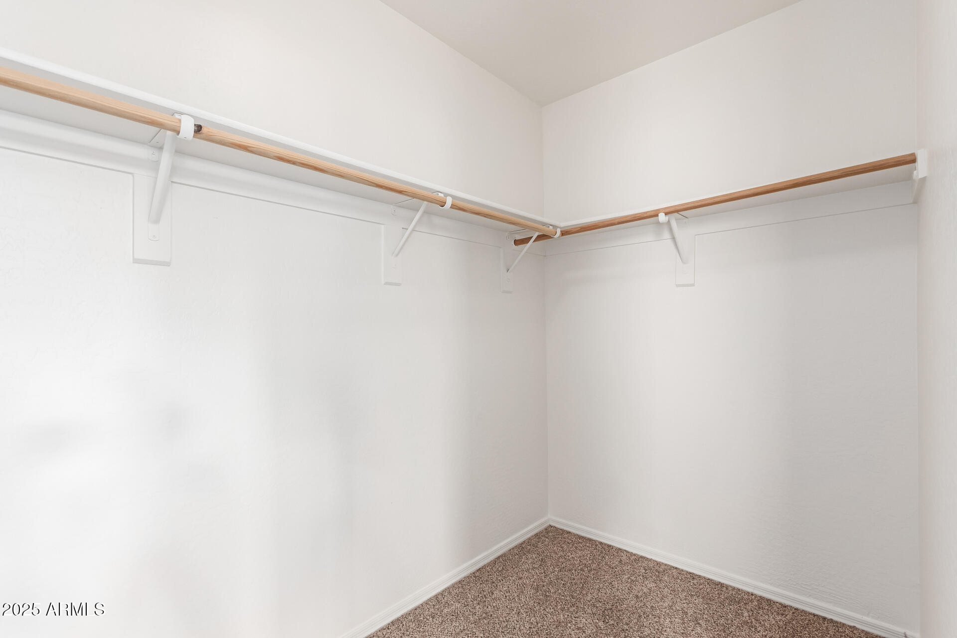 3728 West Fremont Rd. Phoenix, AZ 85041 - Photo 16 of 27 a view of small space