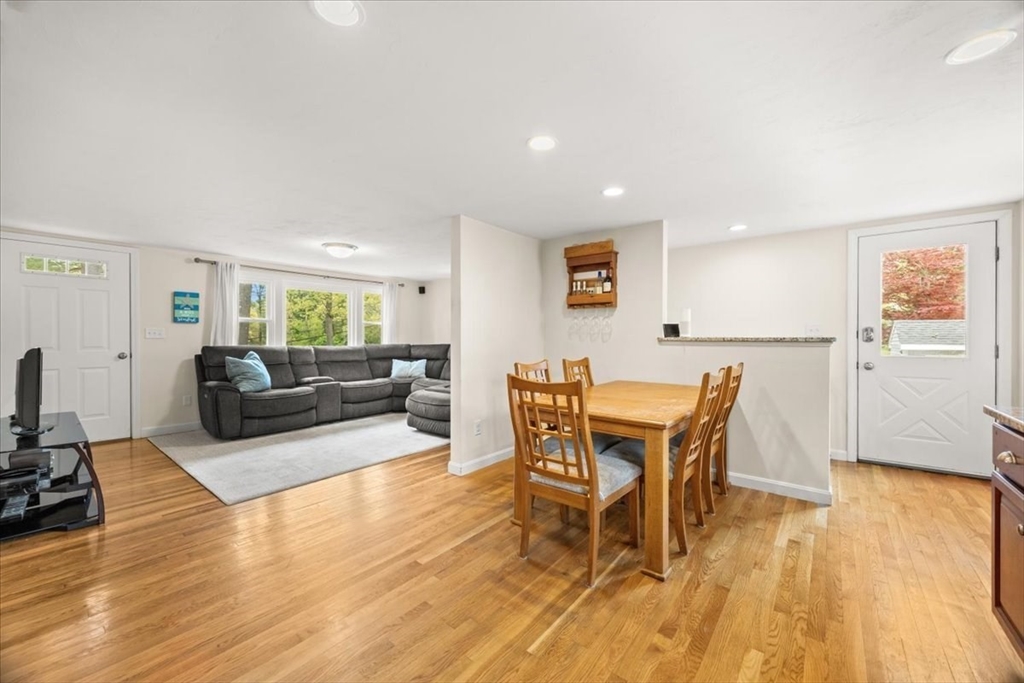 17 East Boundary Road Pembroke, MA 02359 - Photo 5 of 34