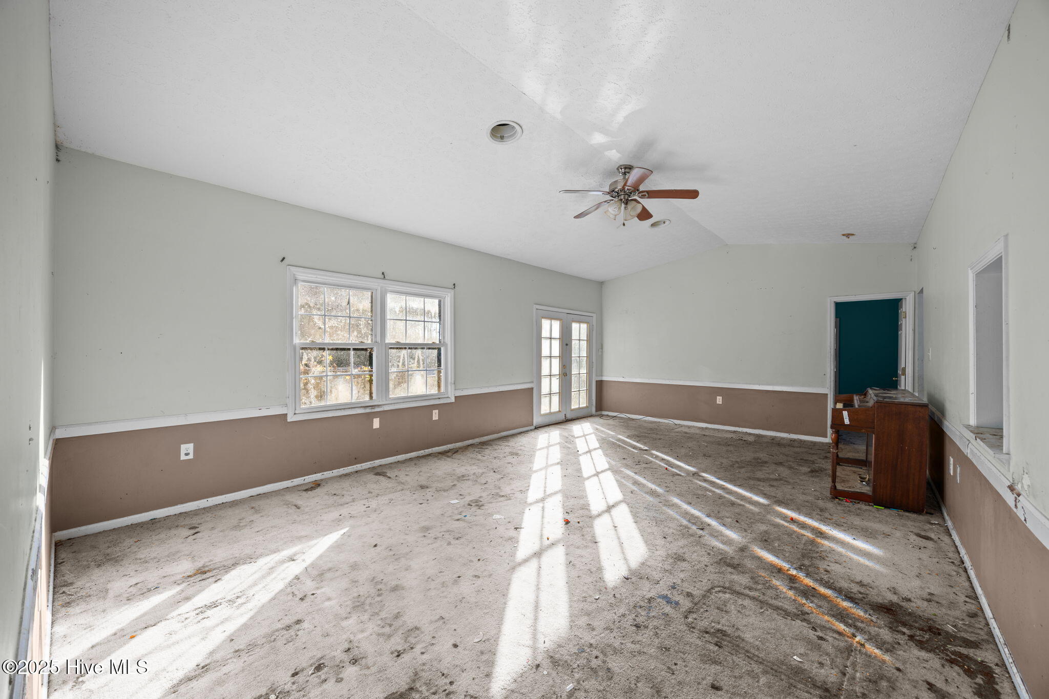 220 Great Neck Road Havelock, NC 28532 - Photo 19 of 33 21-web-or-mls-0C0A4334