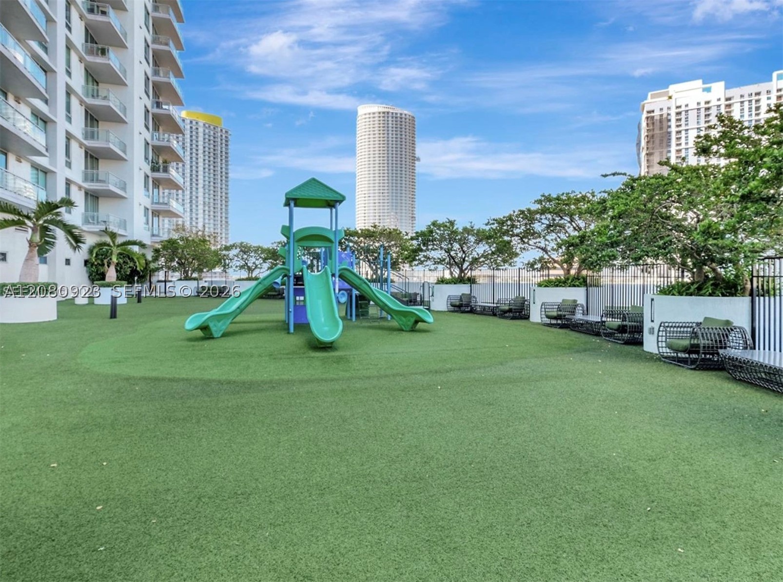 90 Southwest 3rd Street, Unit 2210 Miami, FL 33130 - Photo 20 of 21 Gallery Image 20