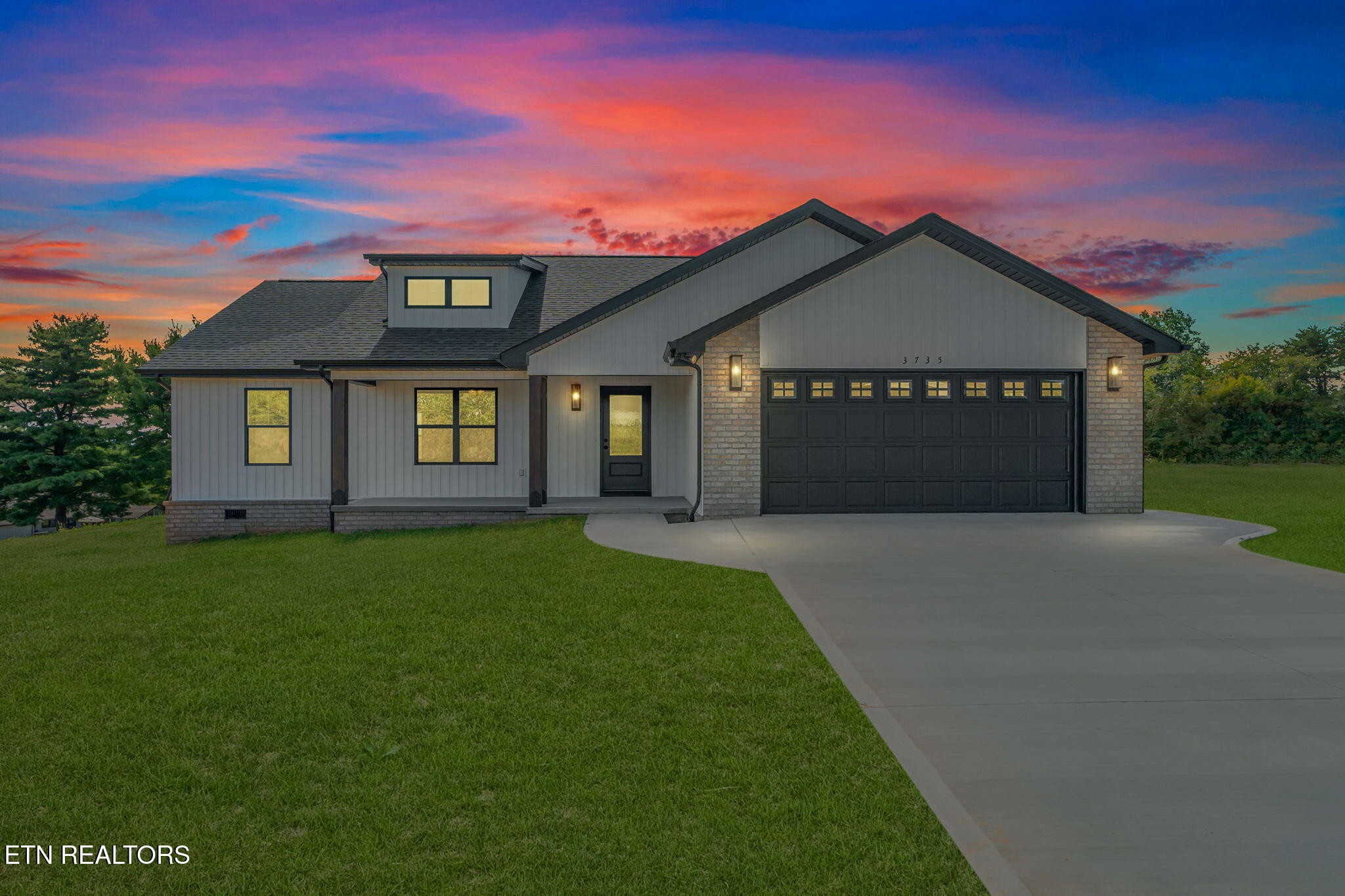 3735 Hardwood Road Kodak, TN 37764 - Photo 1 of 30