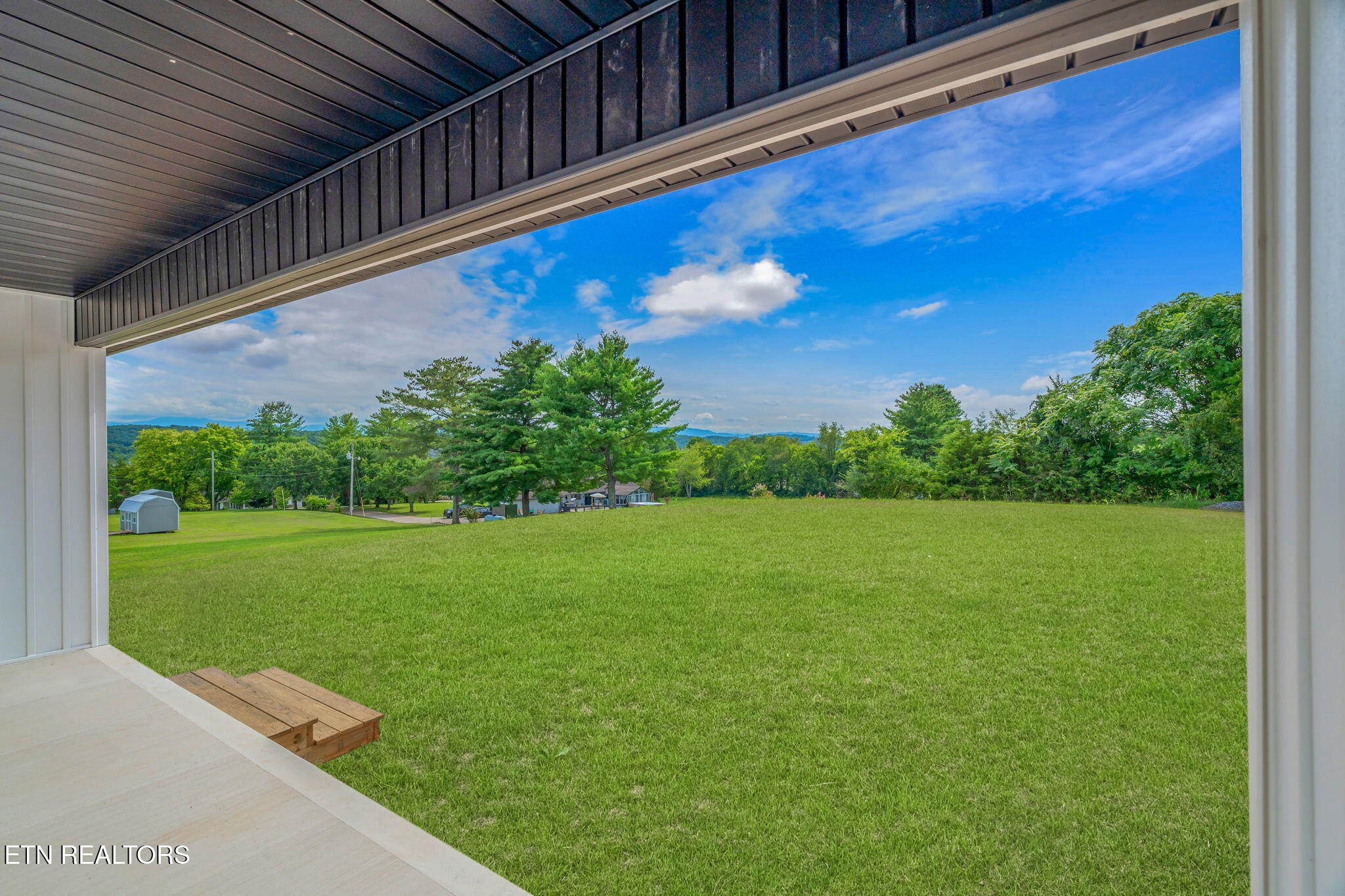 3735 Hardwood Road Kodak, TN 37764 - Photo 5 of 30
