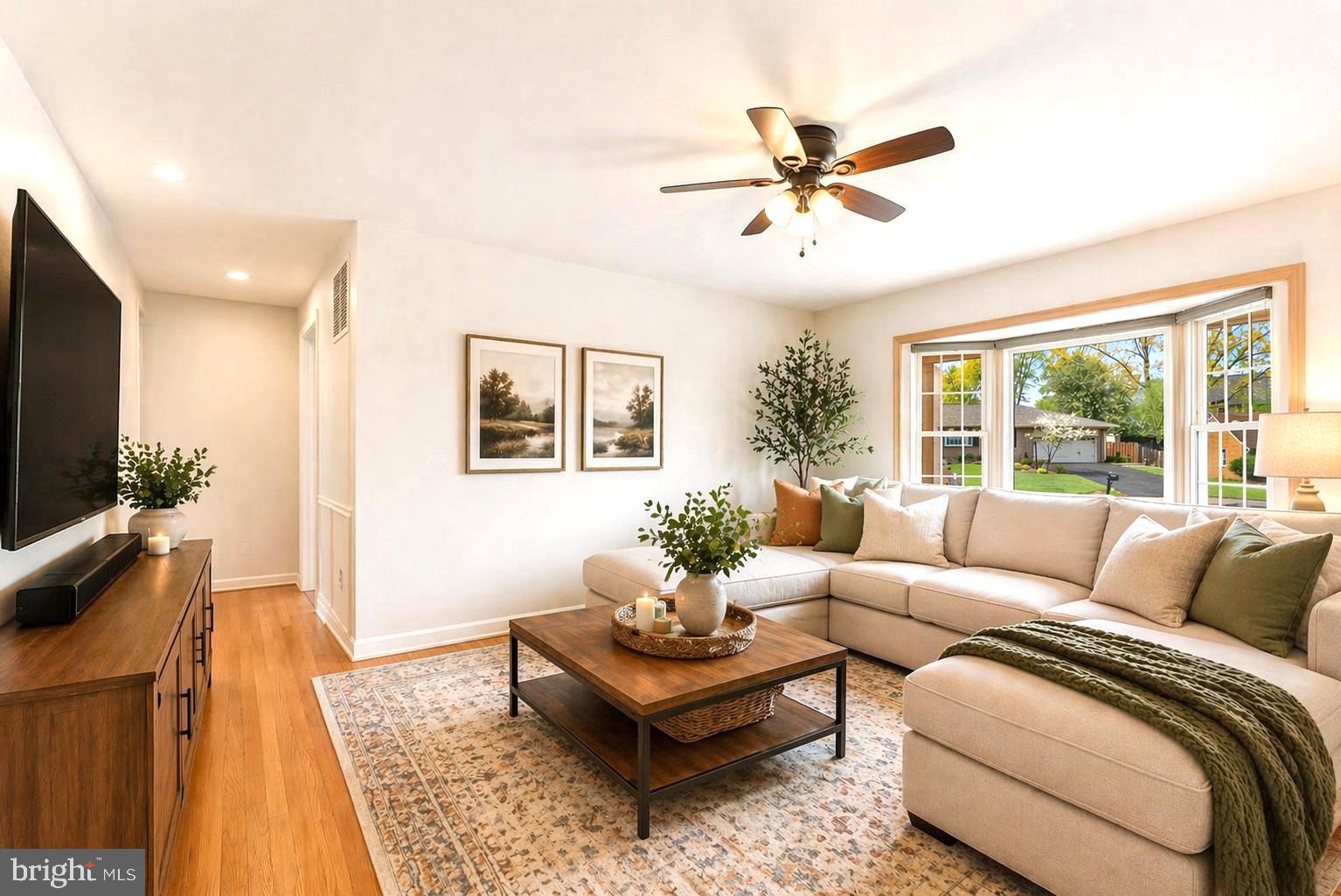 314 Belmont Place Southwest Leesburg, VA 20175 - Photo 6 of 42 VIRTUALLY STAGED for flexible layout options.