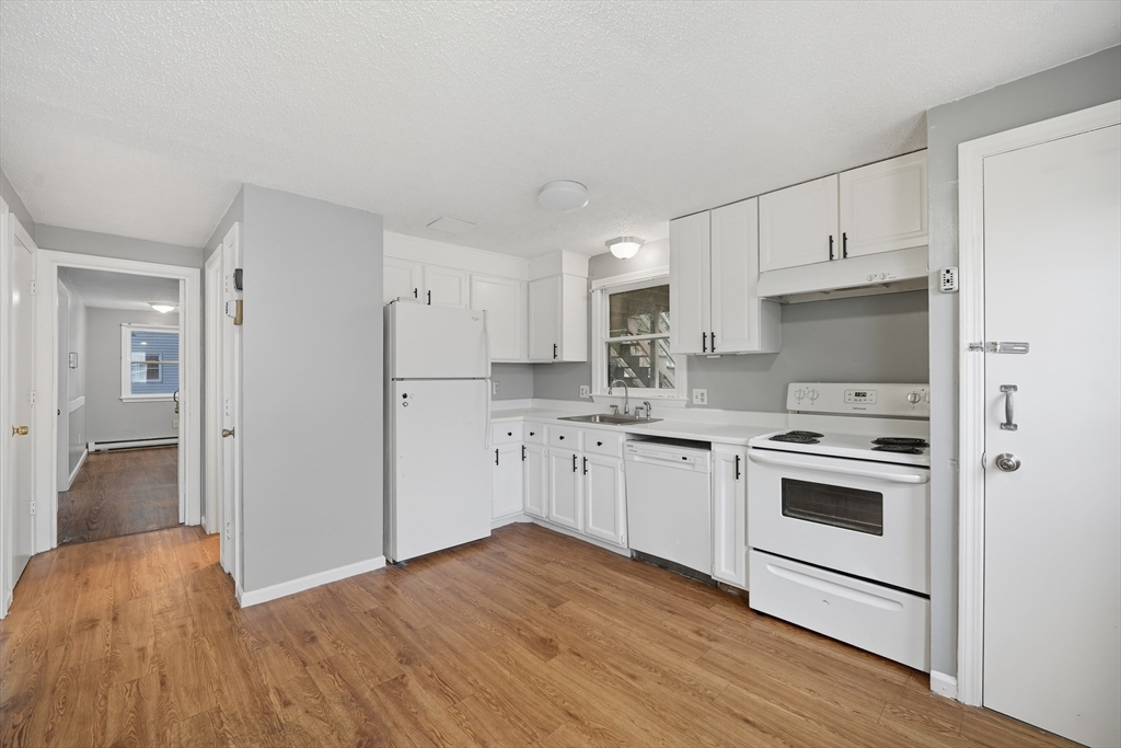 27-29 Allison Lane Springfield, MA 01129 - Photo 31 of 38