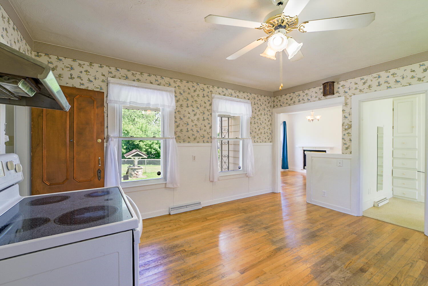 13 Edwards Street Waterville, ME 04901 - Photo 12 of 48 12