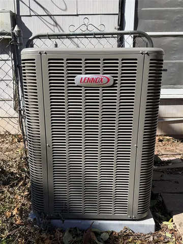 $425,000 | 7103 Ryan Drive, Austin, TX 78757